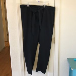 Super cute tie waist pants!!